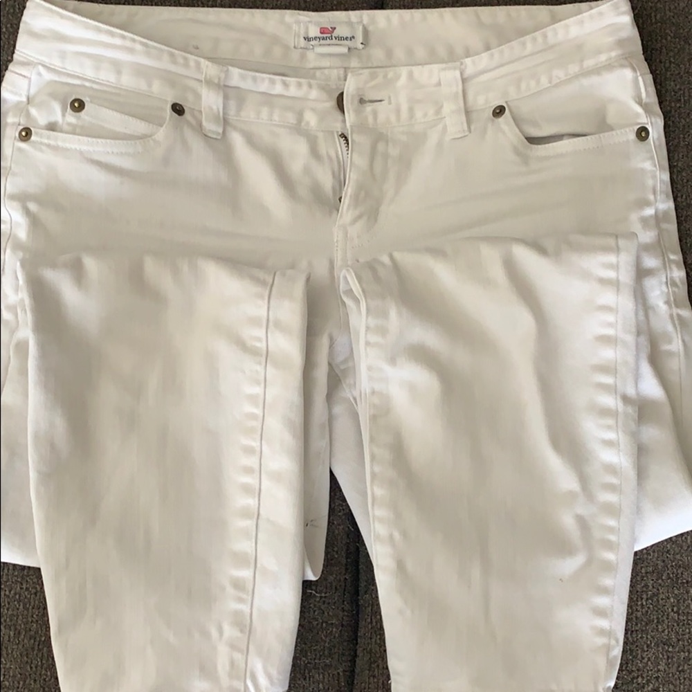 Vineyard vines size 4 white jeans
